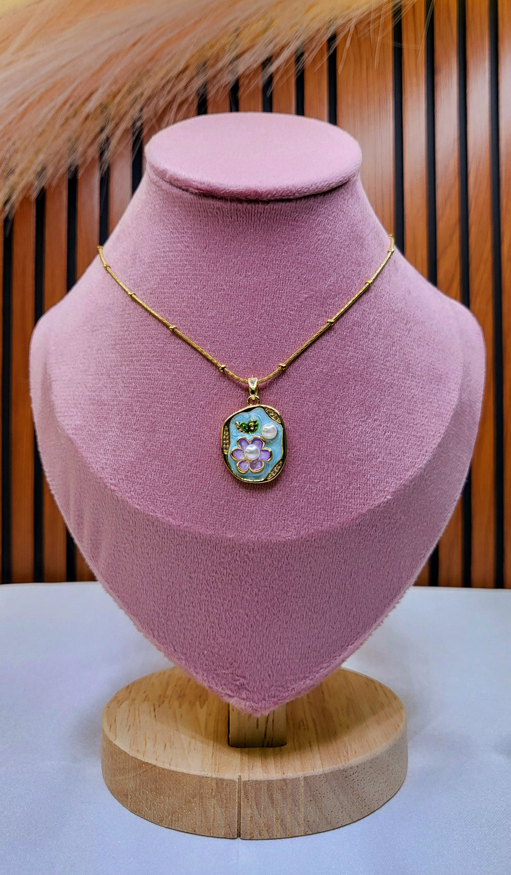 Mon Coeur Resin Necklace