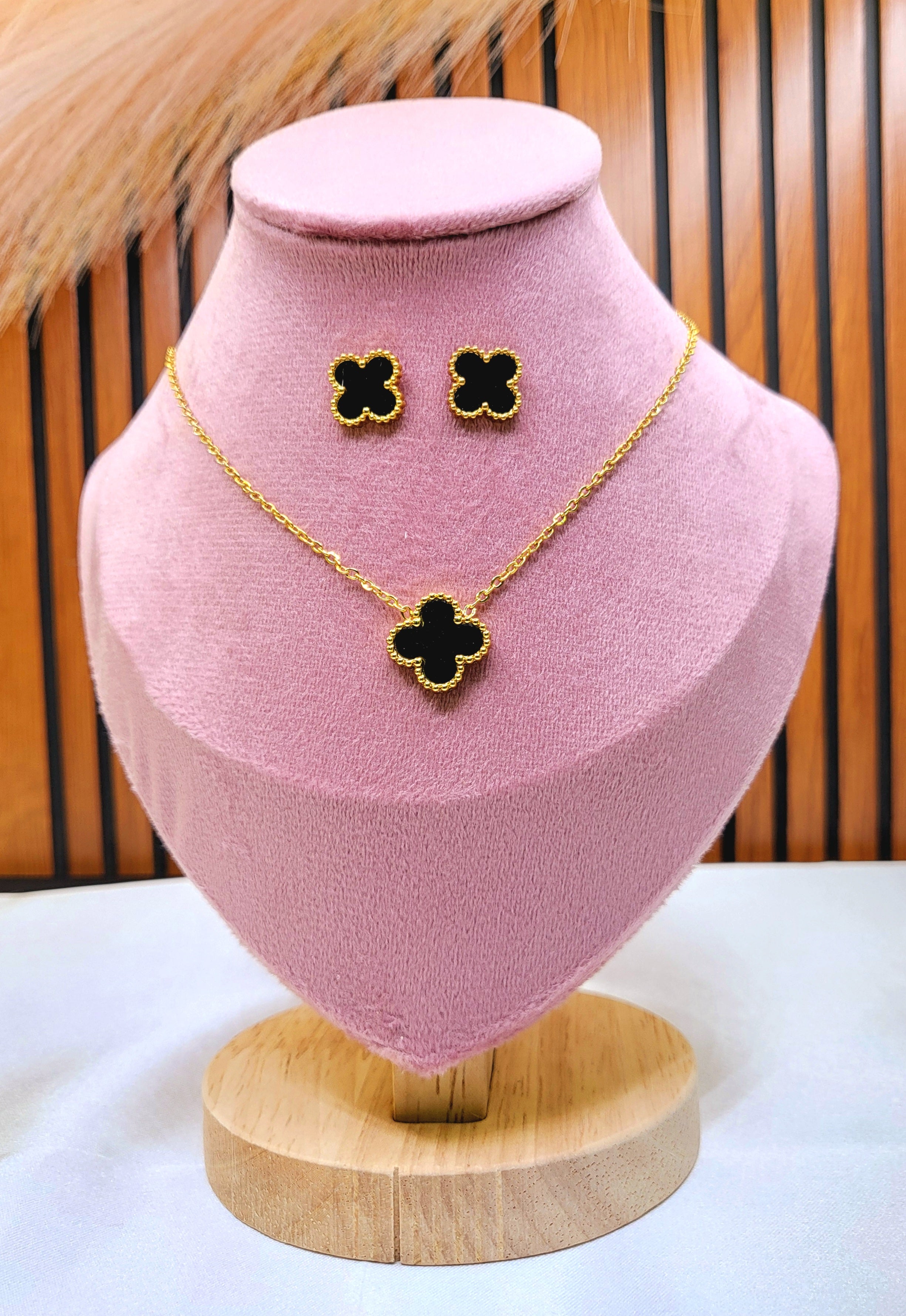 Lorvyn Clover Pendant Set for Women | Premium Stainless Steel Gold-Plated Necklace & Stud Earrings Set | Tarnish Resistant Jewellery