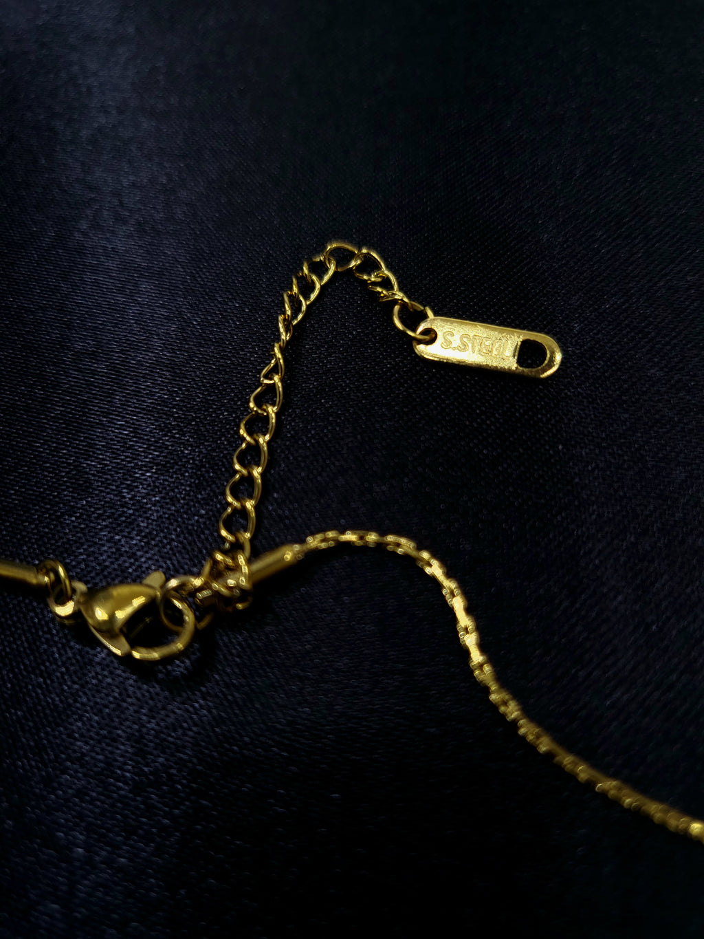 Classic Solitaire Pendant Necklace