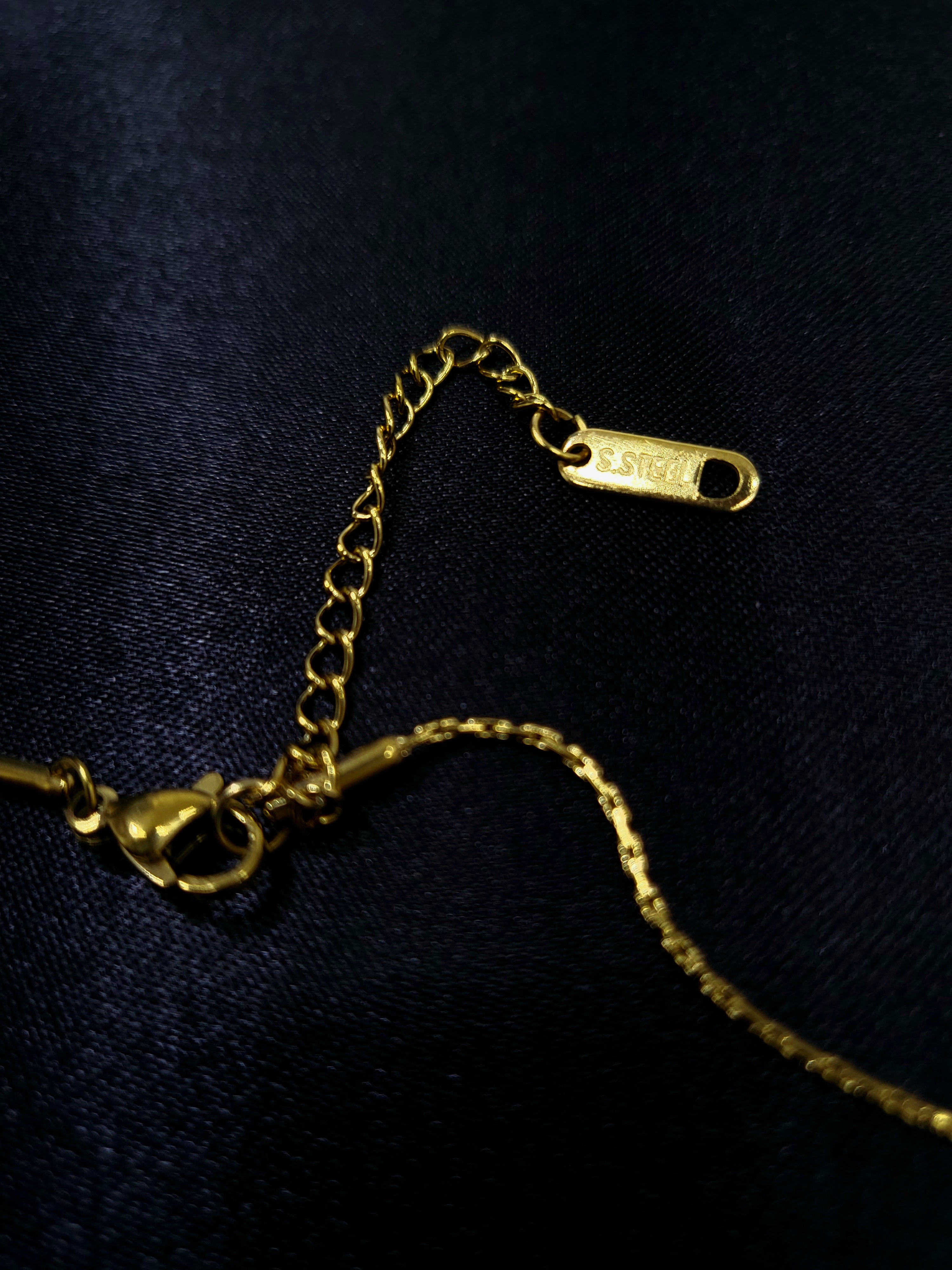 Classic Solitaire Pendant Necklace