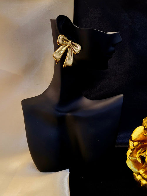 Charme Gold Bow Earrings | Everyday Elegance, Anti-Tarnish