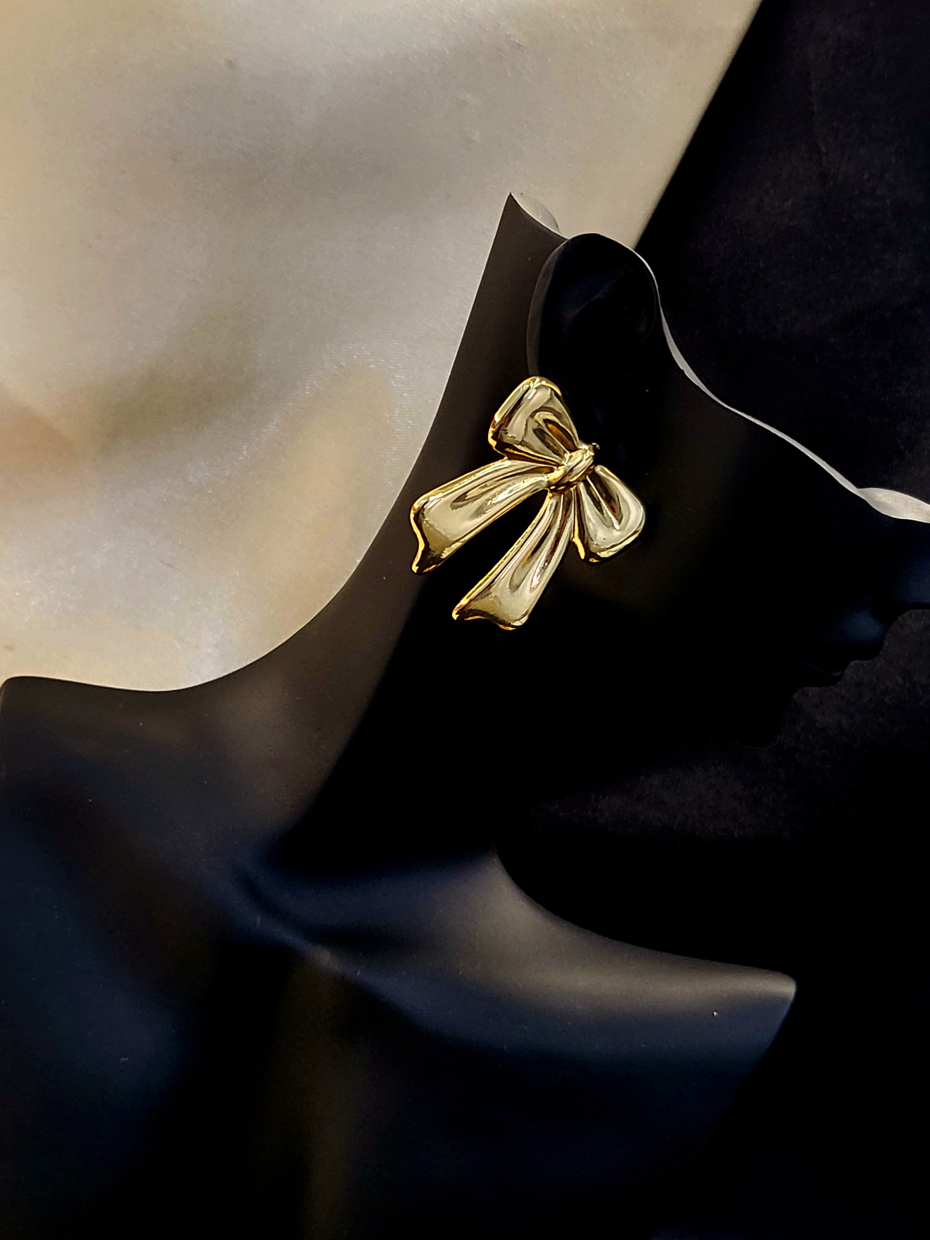 Charme Gold Bow Earrings | Everyday Elegance, Anti-Tarnish