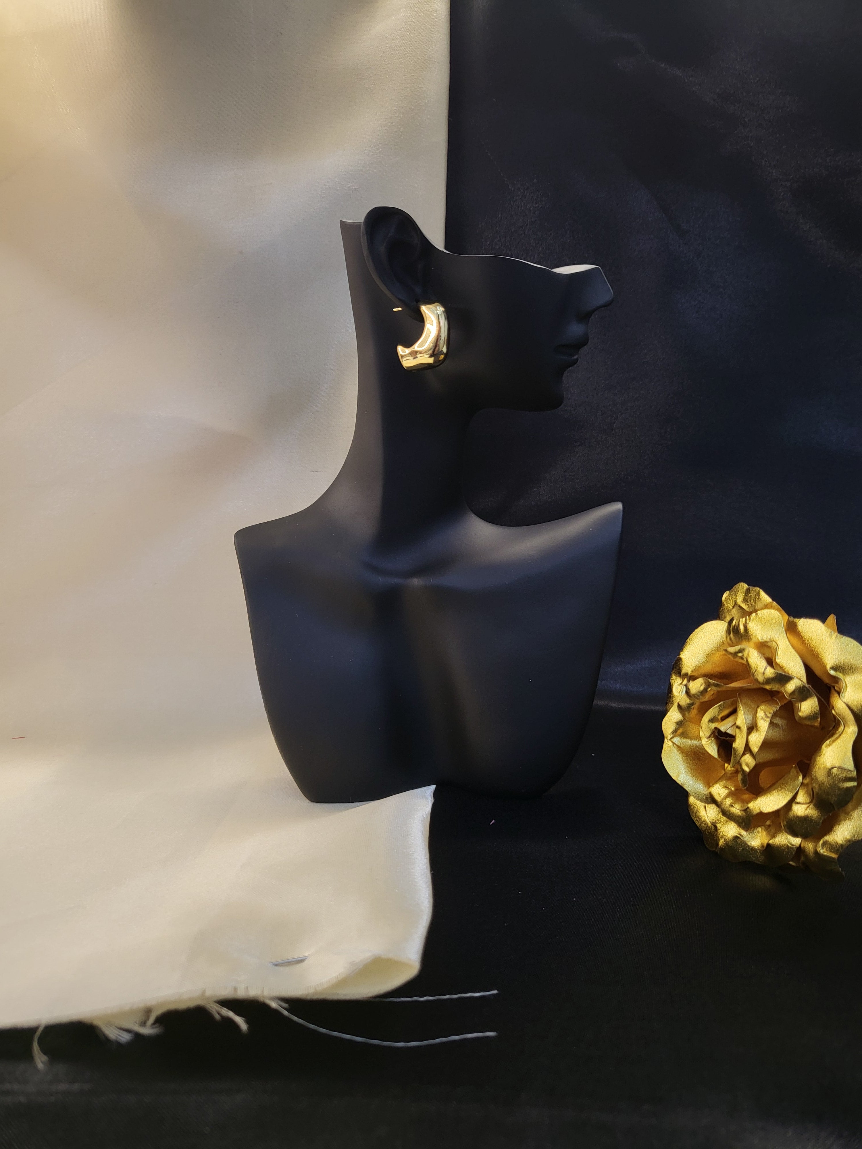 Lustrous Luxe Chunky Hoops