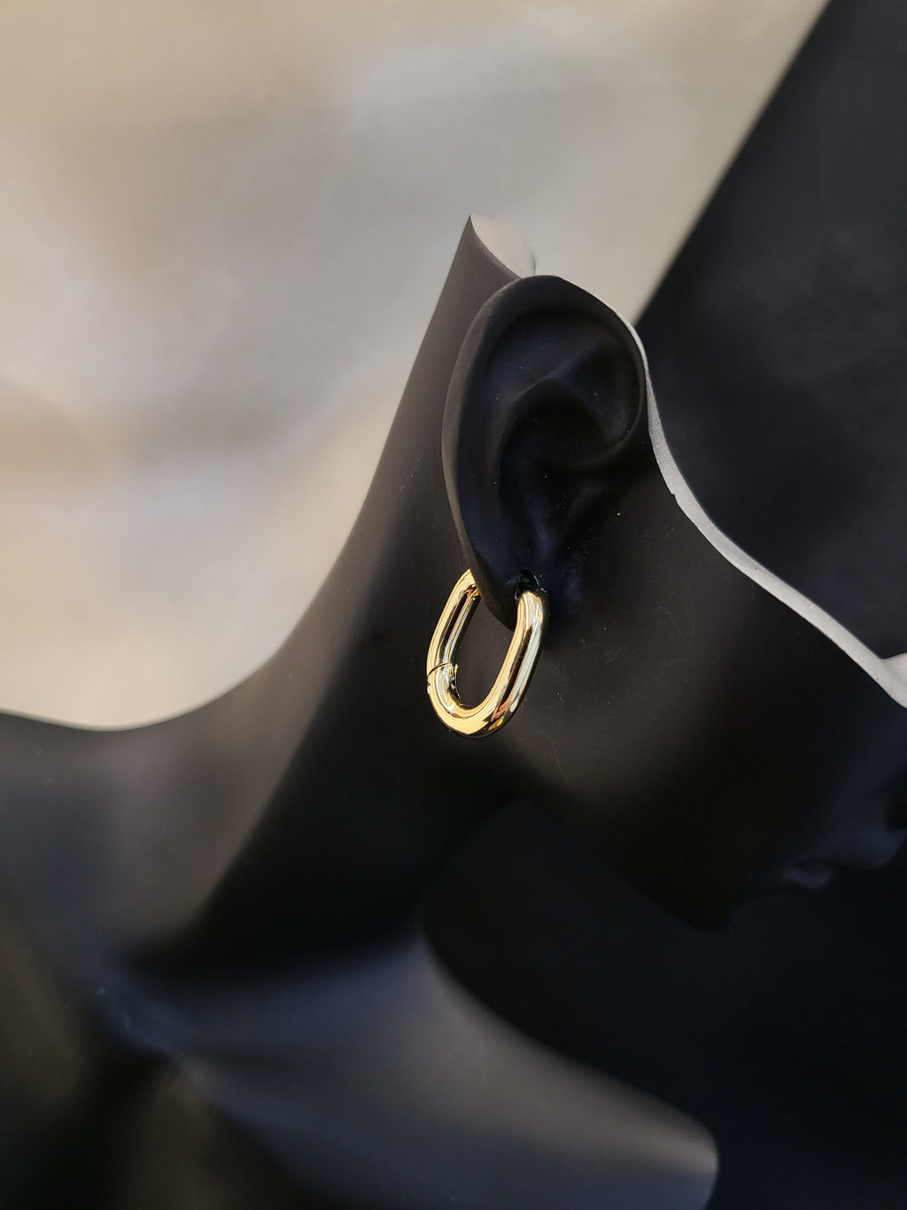 Majestique Golden Hoops