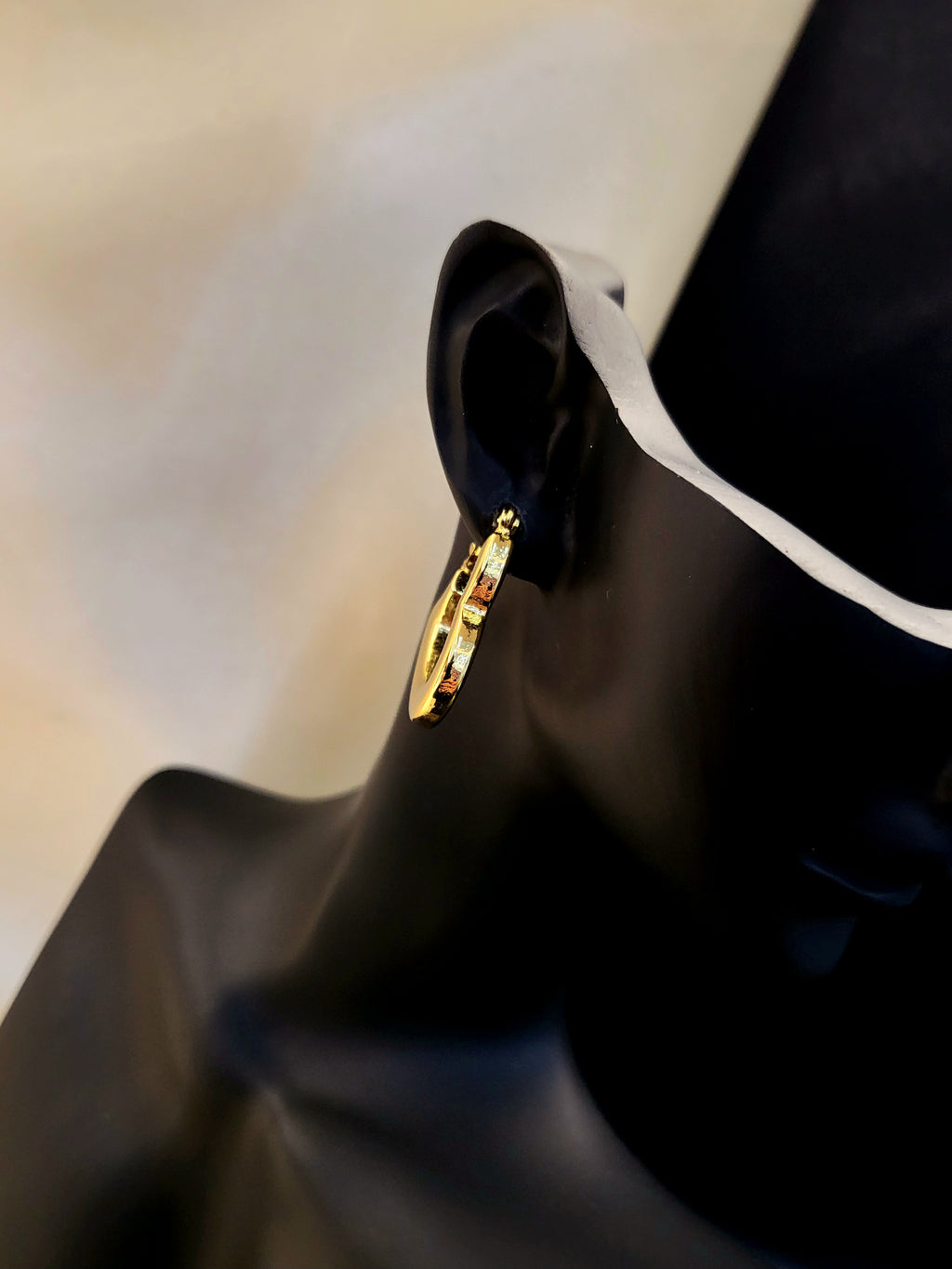 Noir & Heart Gold Hoops