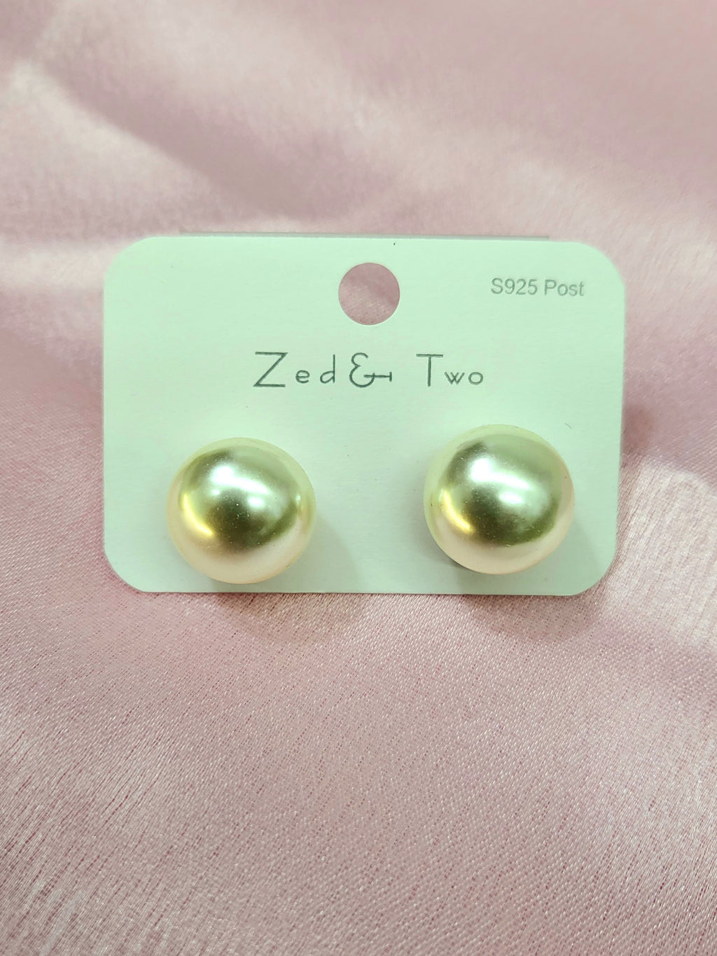 Mirabelle Pearl Studs