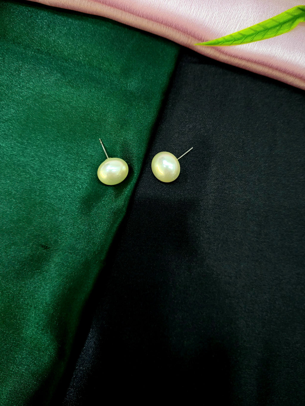 Mirabelle Pearl Studs