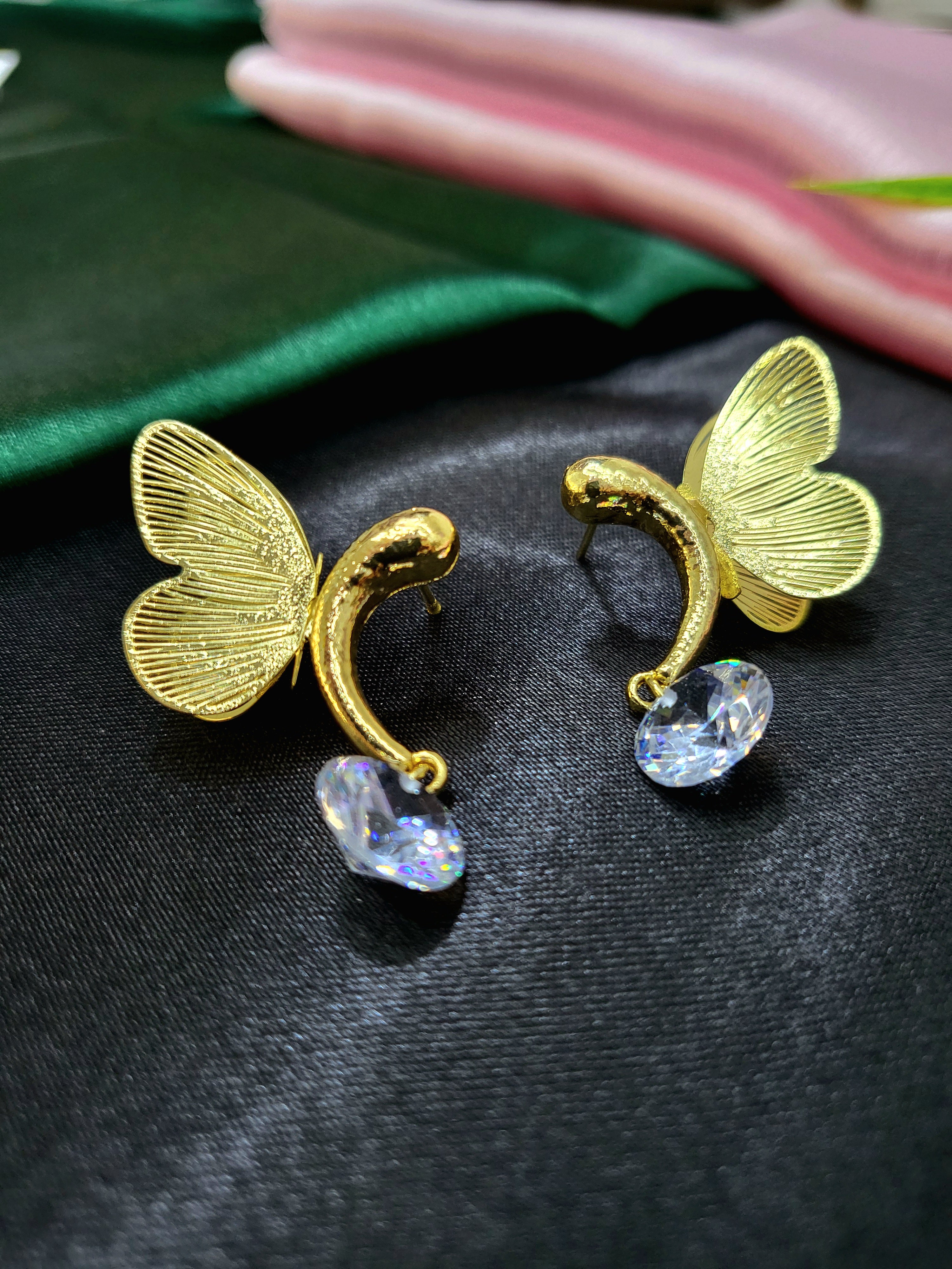 Papillon Glow Butterfly Solitaire Earrings