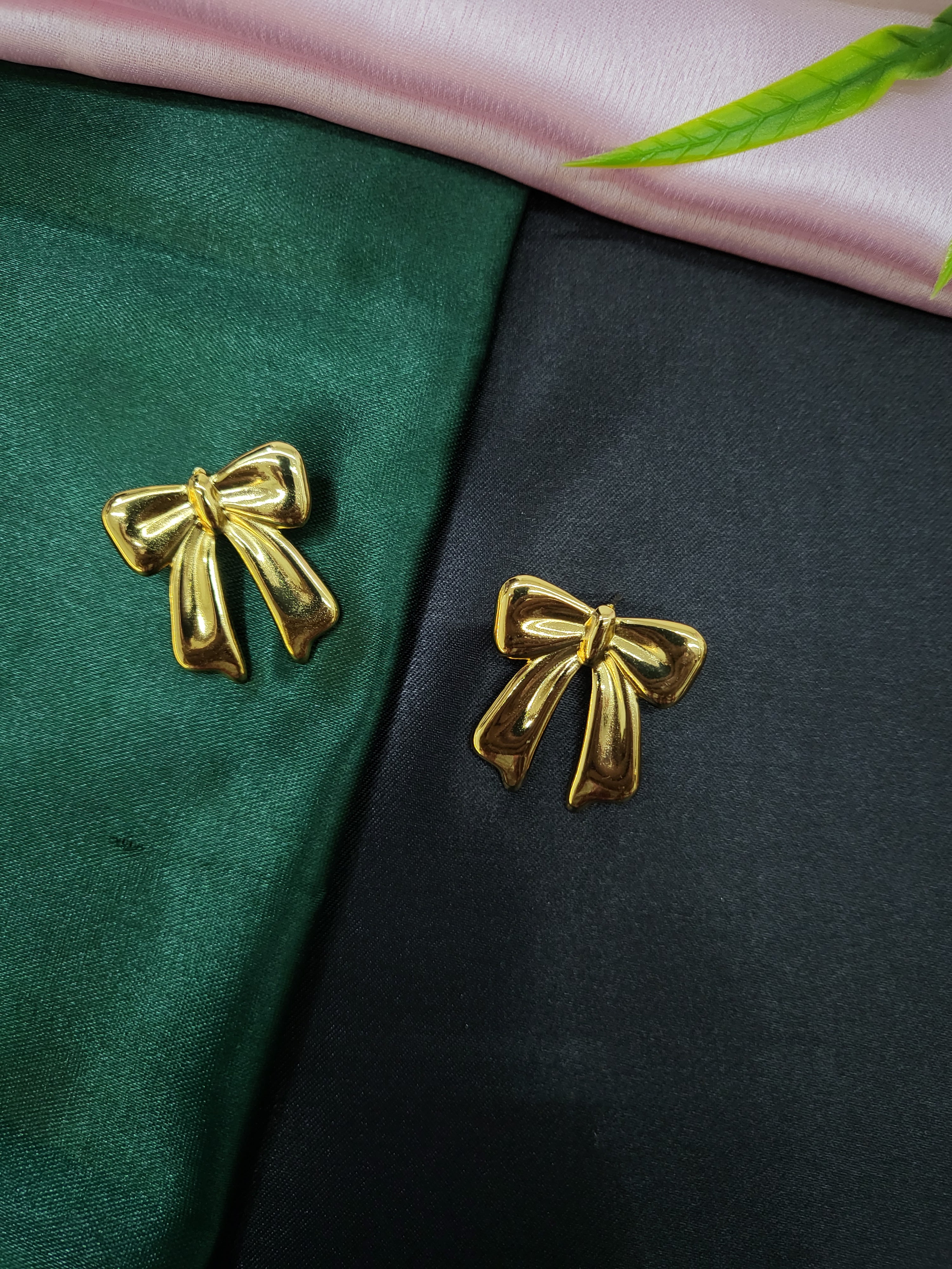 Charme Gold Bow Earrings | Everyday Elegance, Anti-Tarnish