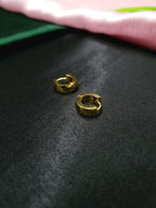 Golden Eclat Mini Hoops