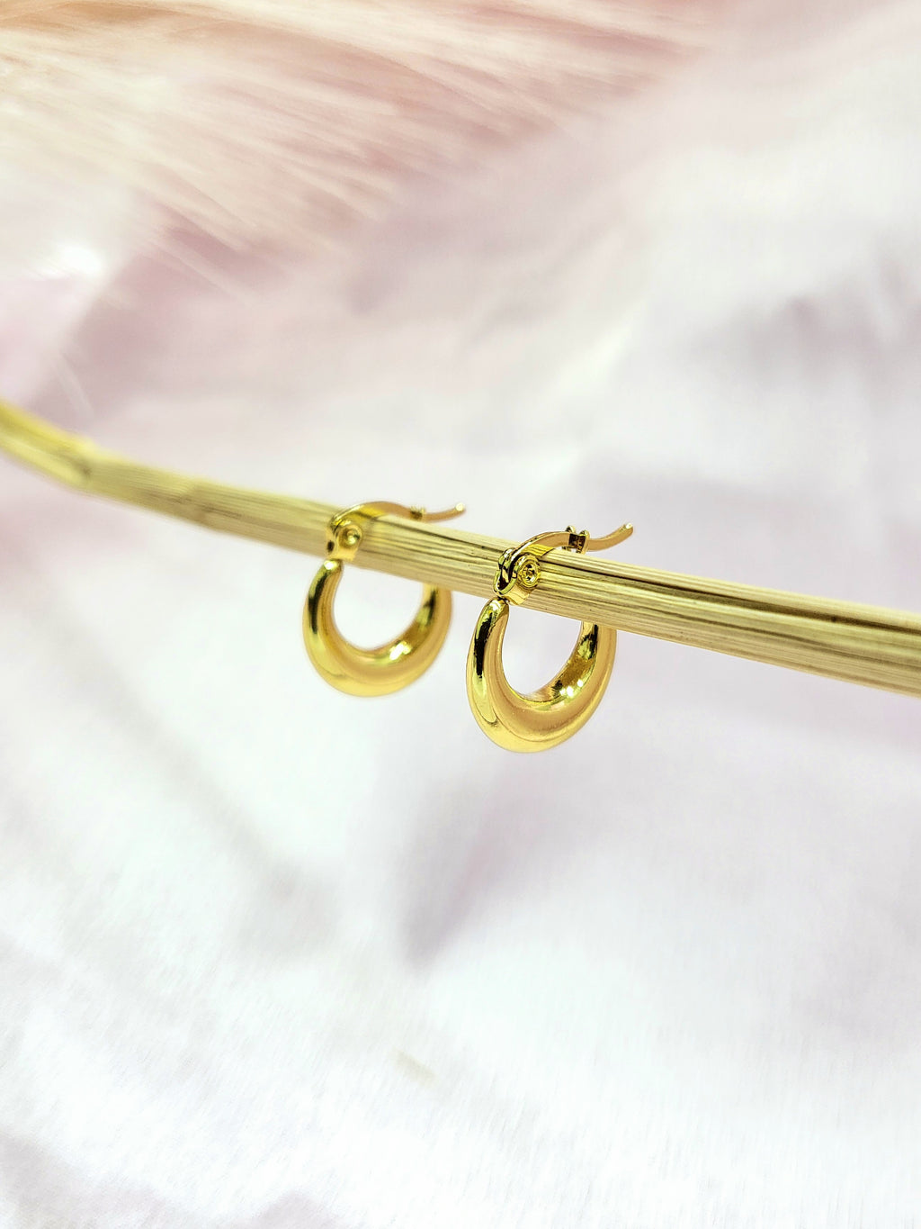 Chateau Gold Luxe Hoops