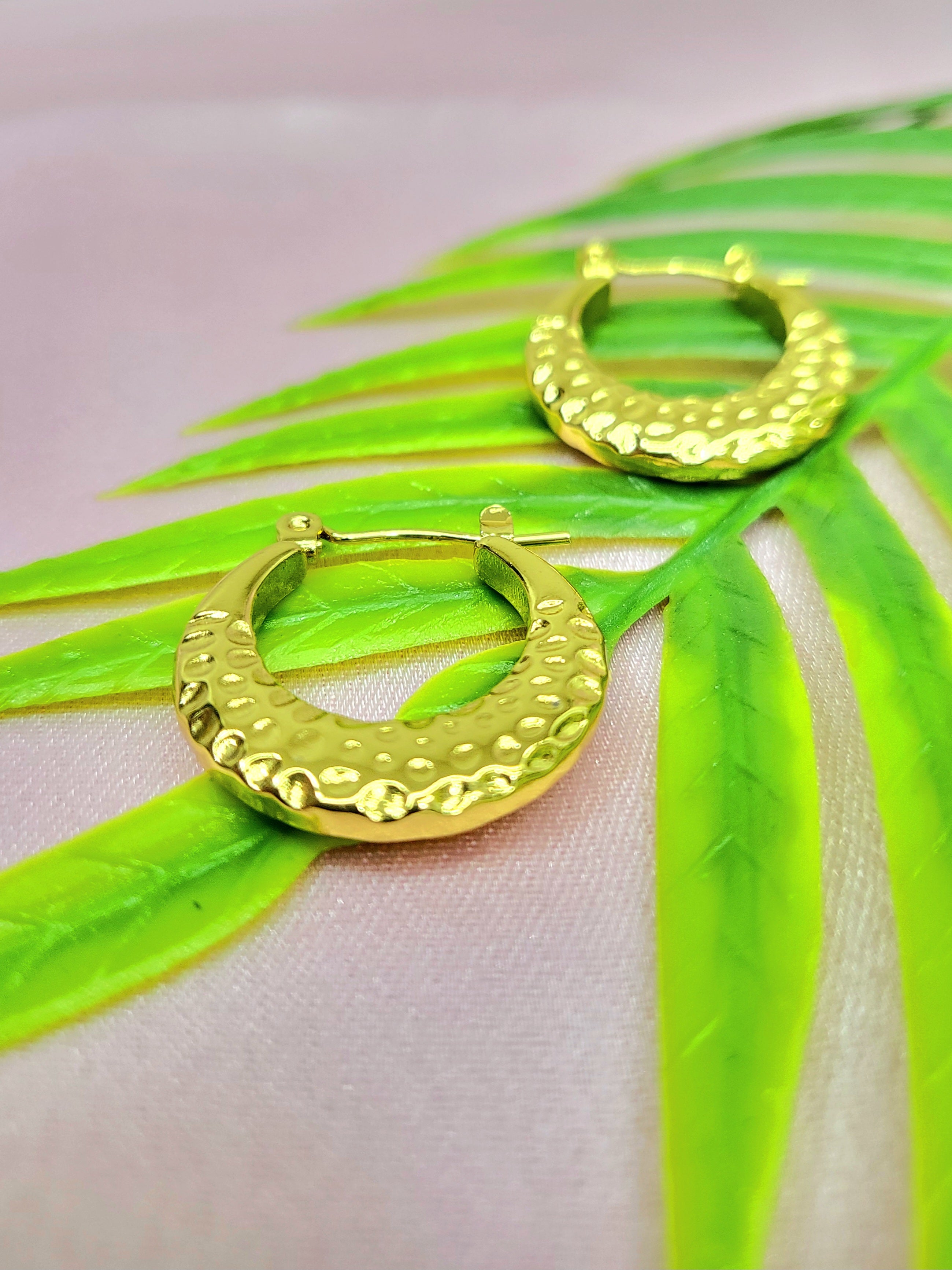 D'Or Classic Hammered Gold Hoops