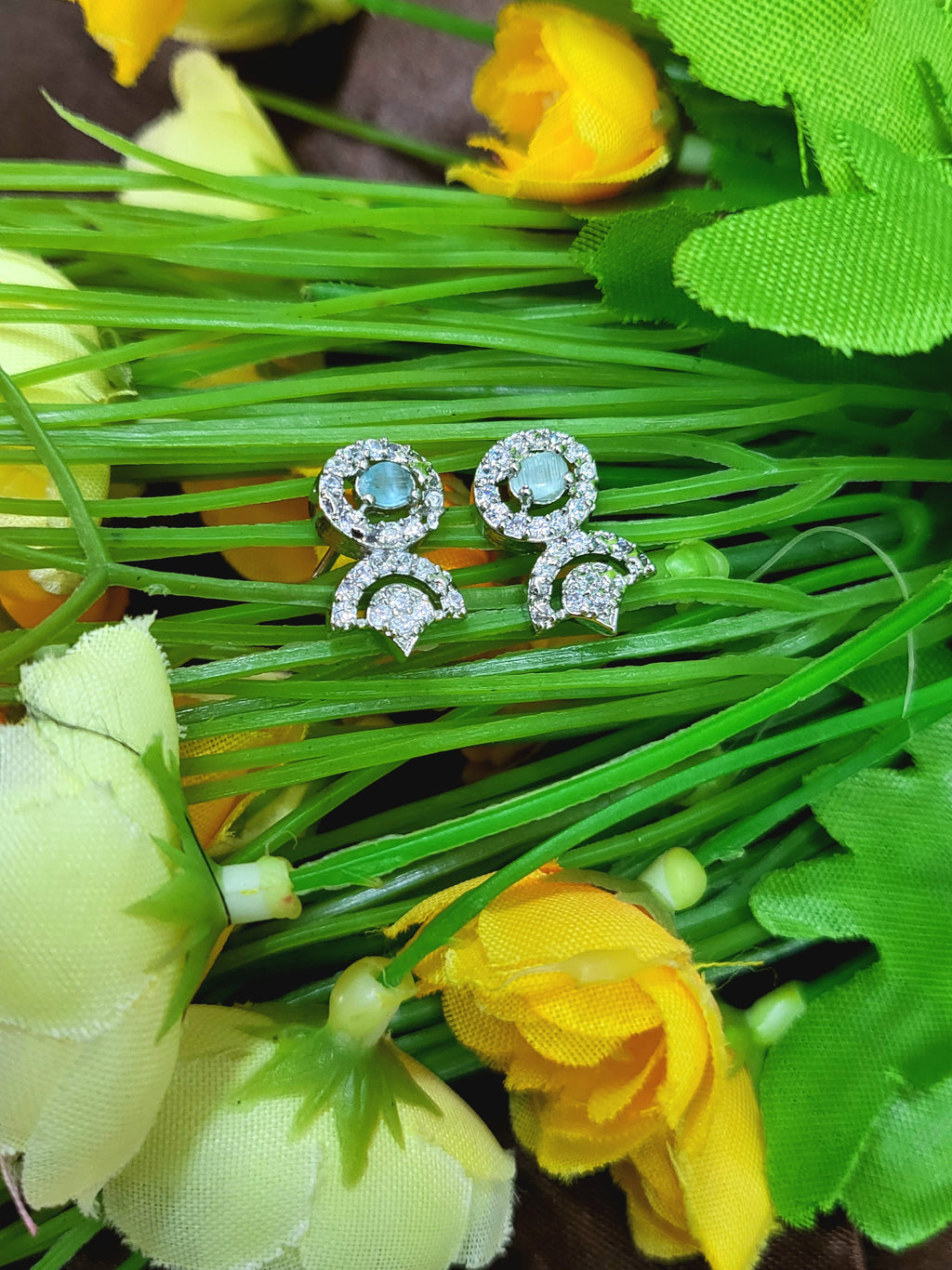 Avielle Sea Green Diamond Finish Minimal Necklace Set with Earrings