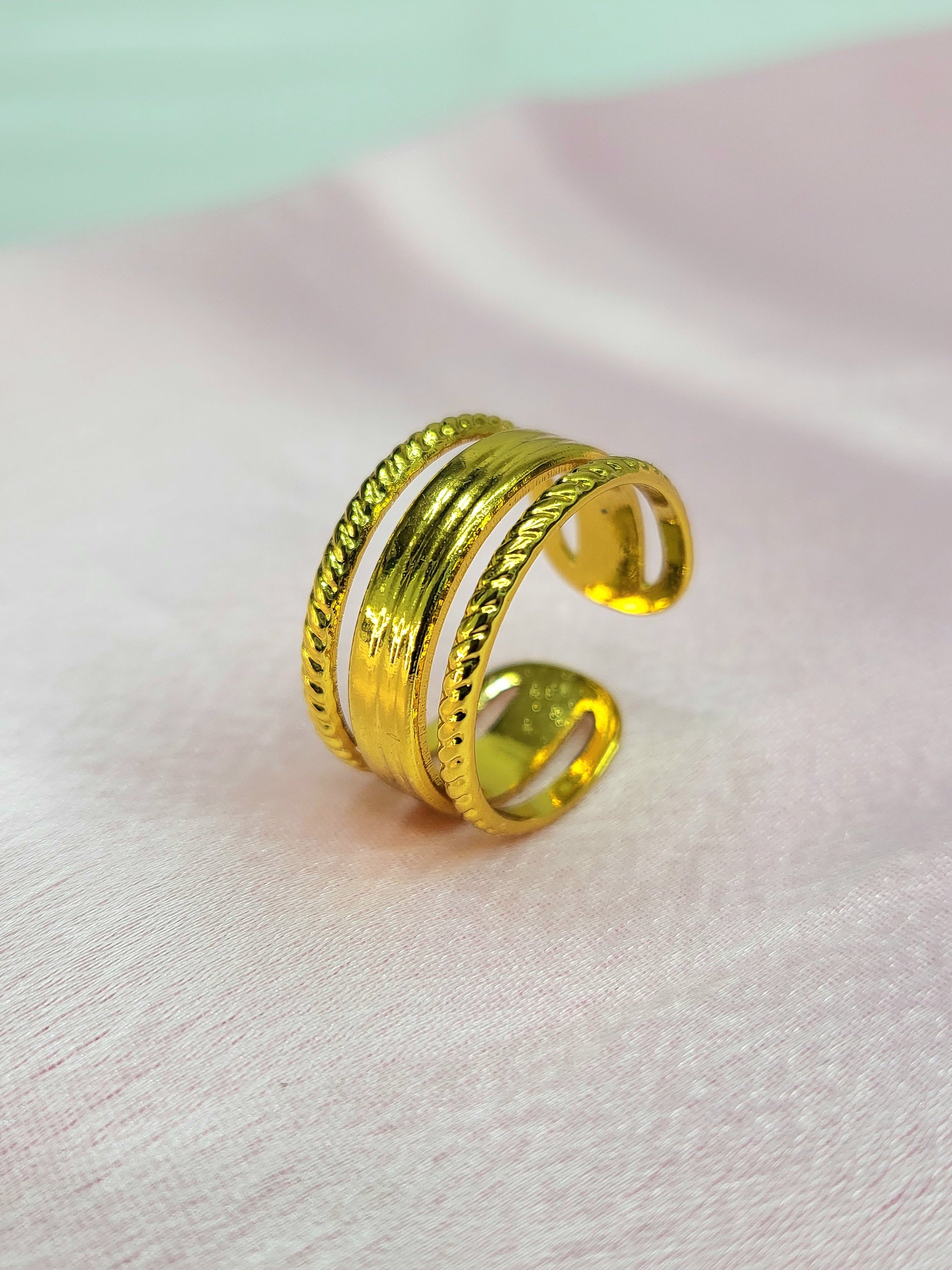 Xyra Twisted Beaded Border and Smooth Center Split Gold Ring