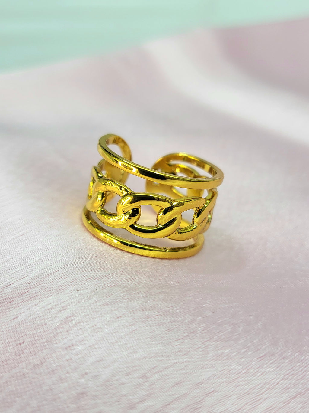 Vionelle Gold Cuban Link Center Split Triple Row Band Ring