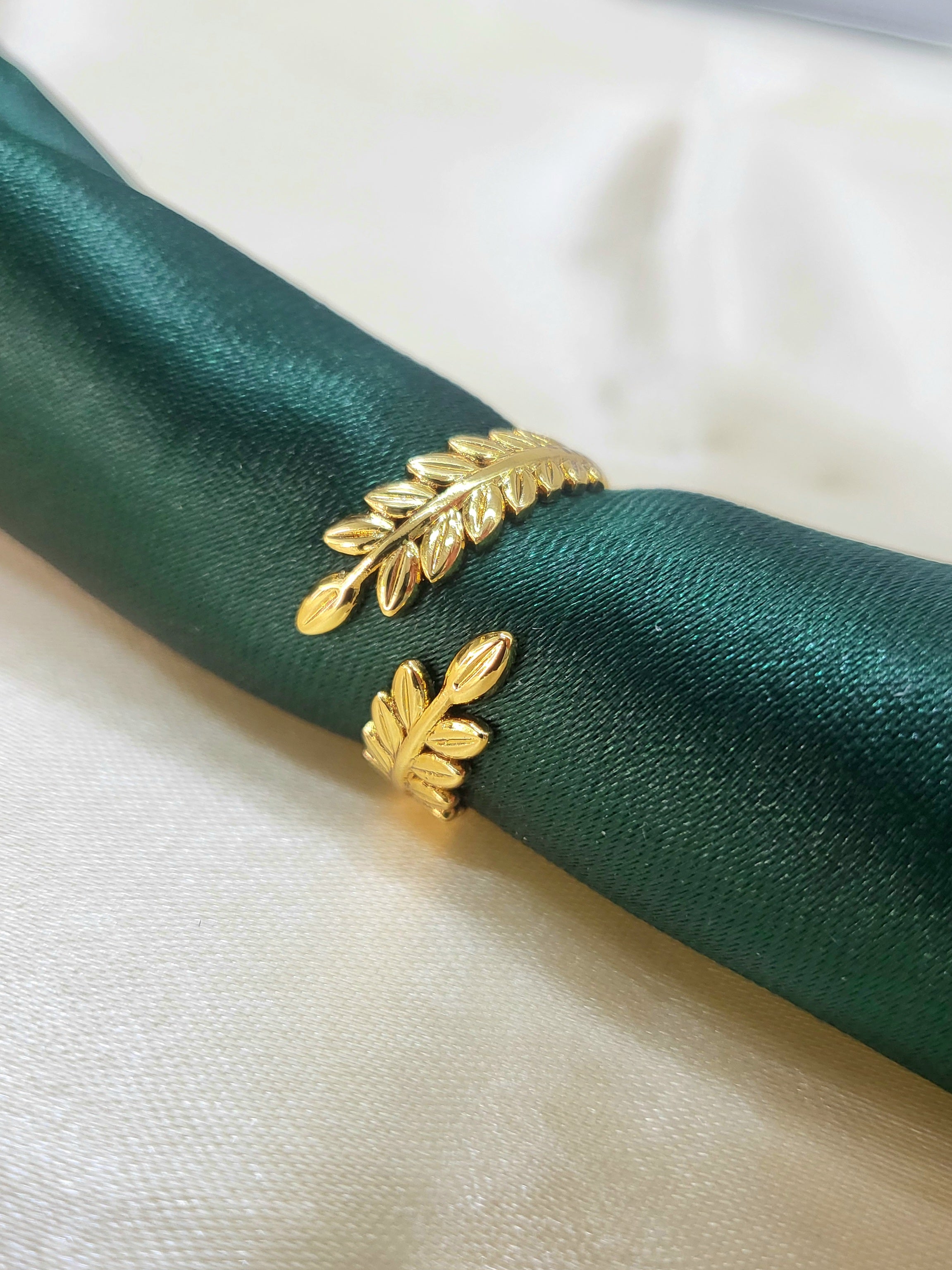 Novera Gold Sculpted Bypass Leaf Branch Open Ring