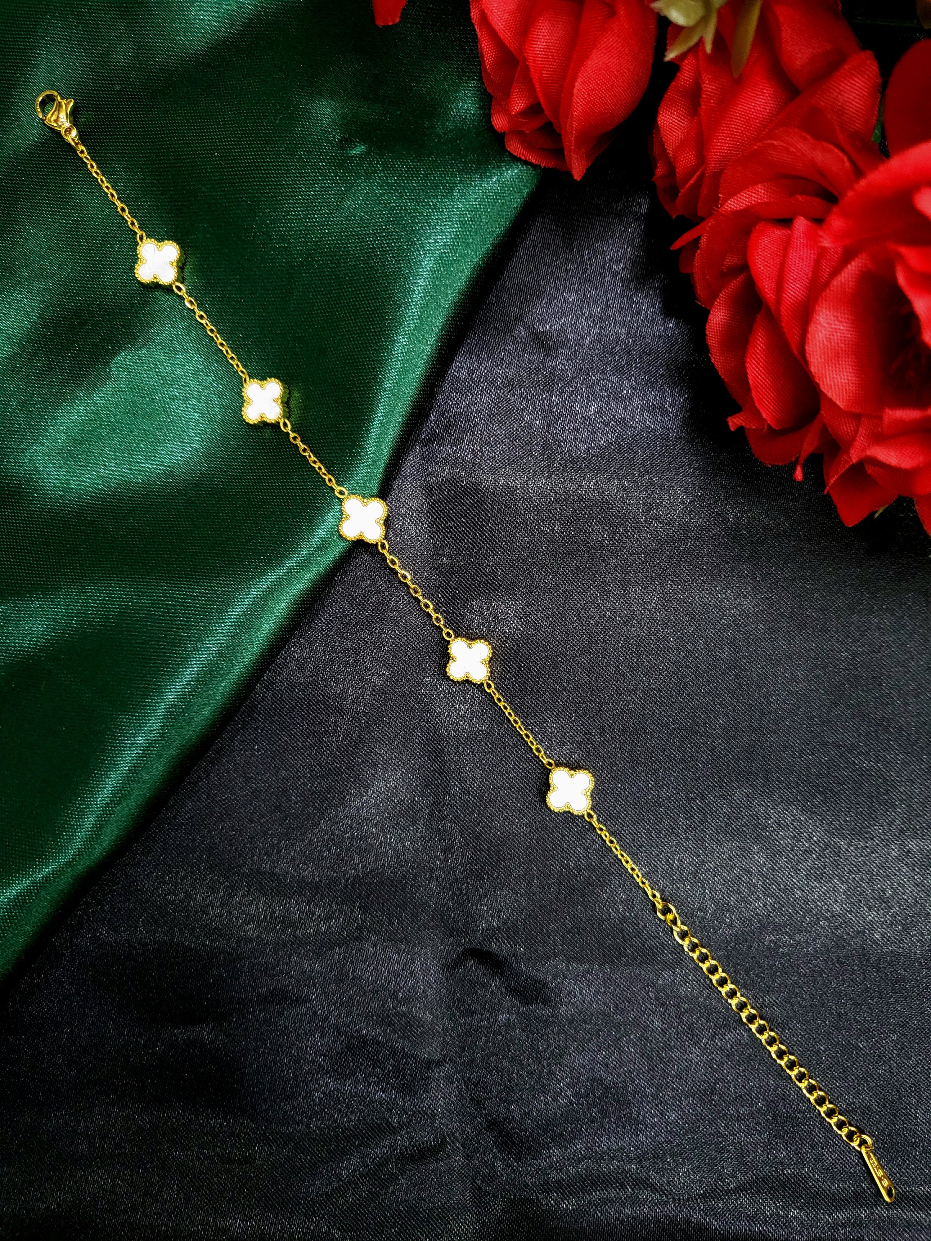 Oryn™ Anti-Tarnish White Mother-of-Pearl Clover Bracelet – Waterproof 18K Gold Plated 5-Motif Luxury Jewelry