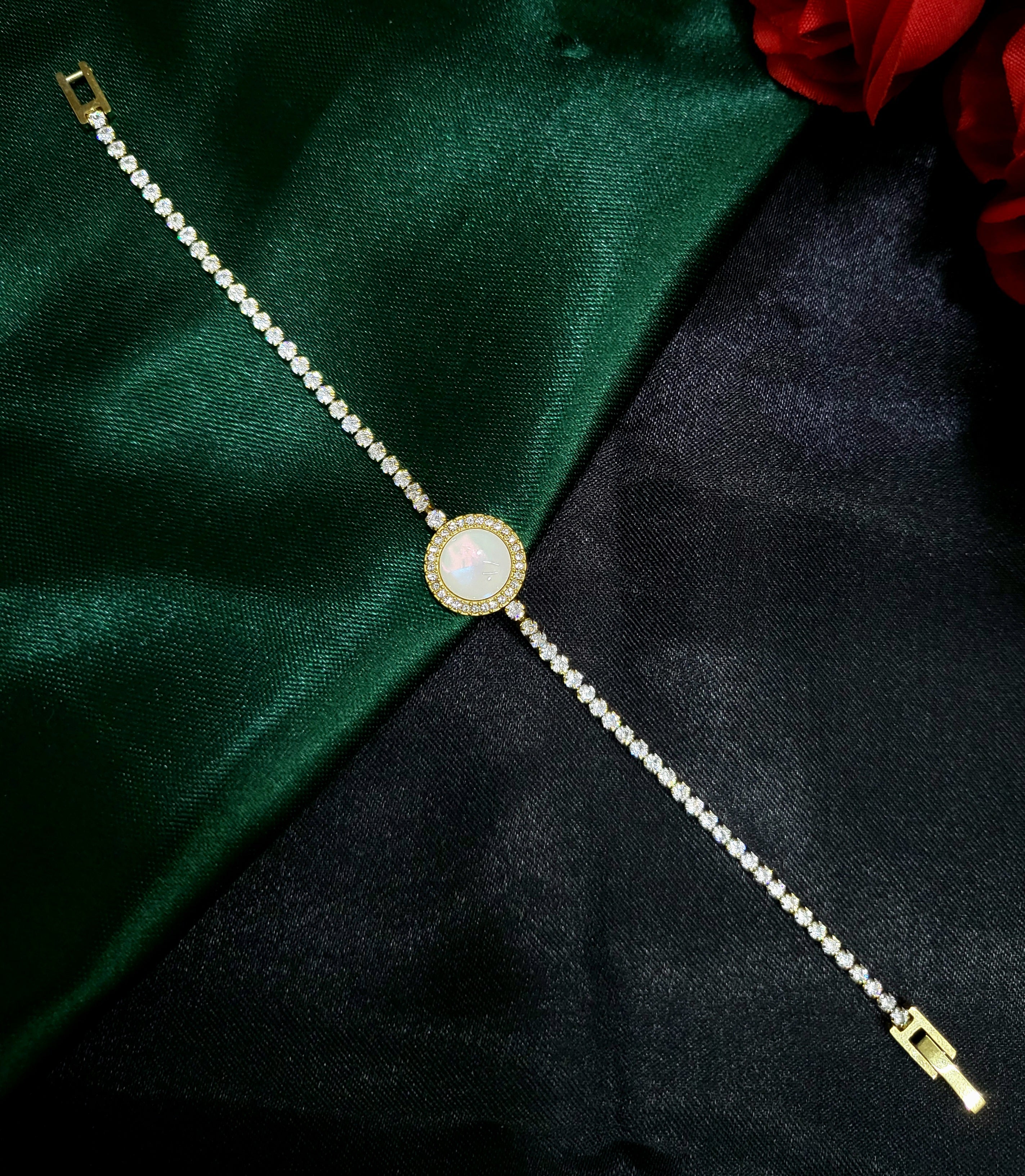 Meridian™ Anti-Tarnish Gold Tennis Halo Bracelet – Waterproof 18K Gold Plated Pearl & Crystal Jewelry