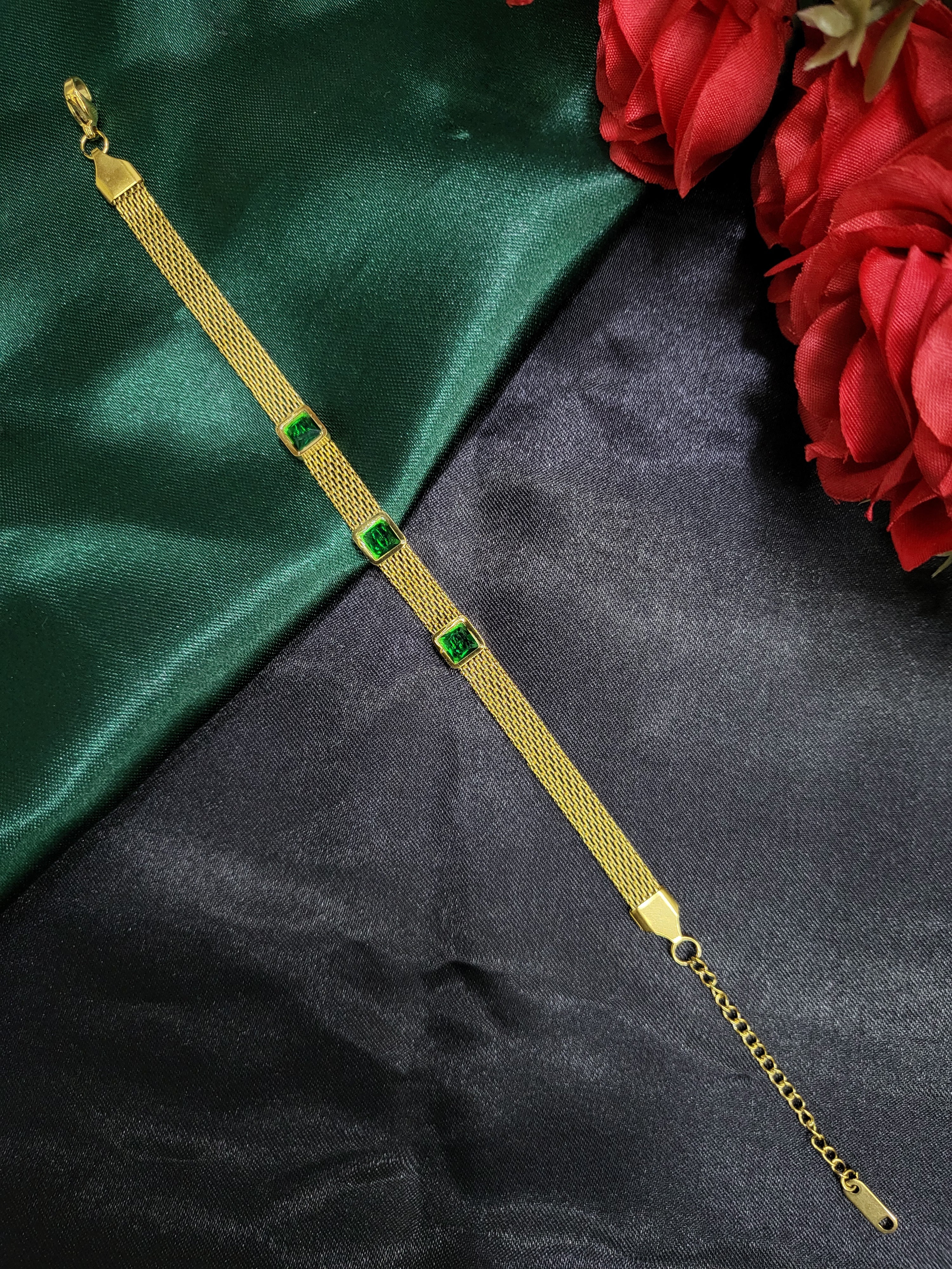 Nova™ Anti-Tarnish Gold Mesh Emerald Bracelet – Waterproof 18K Gold Plated Wide Woven Vintage Luxury Jewelry