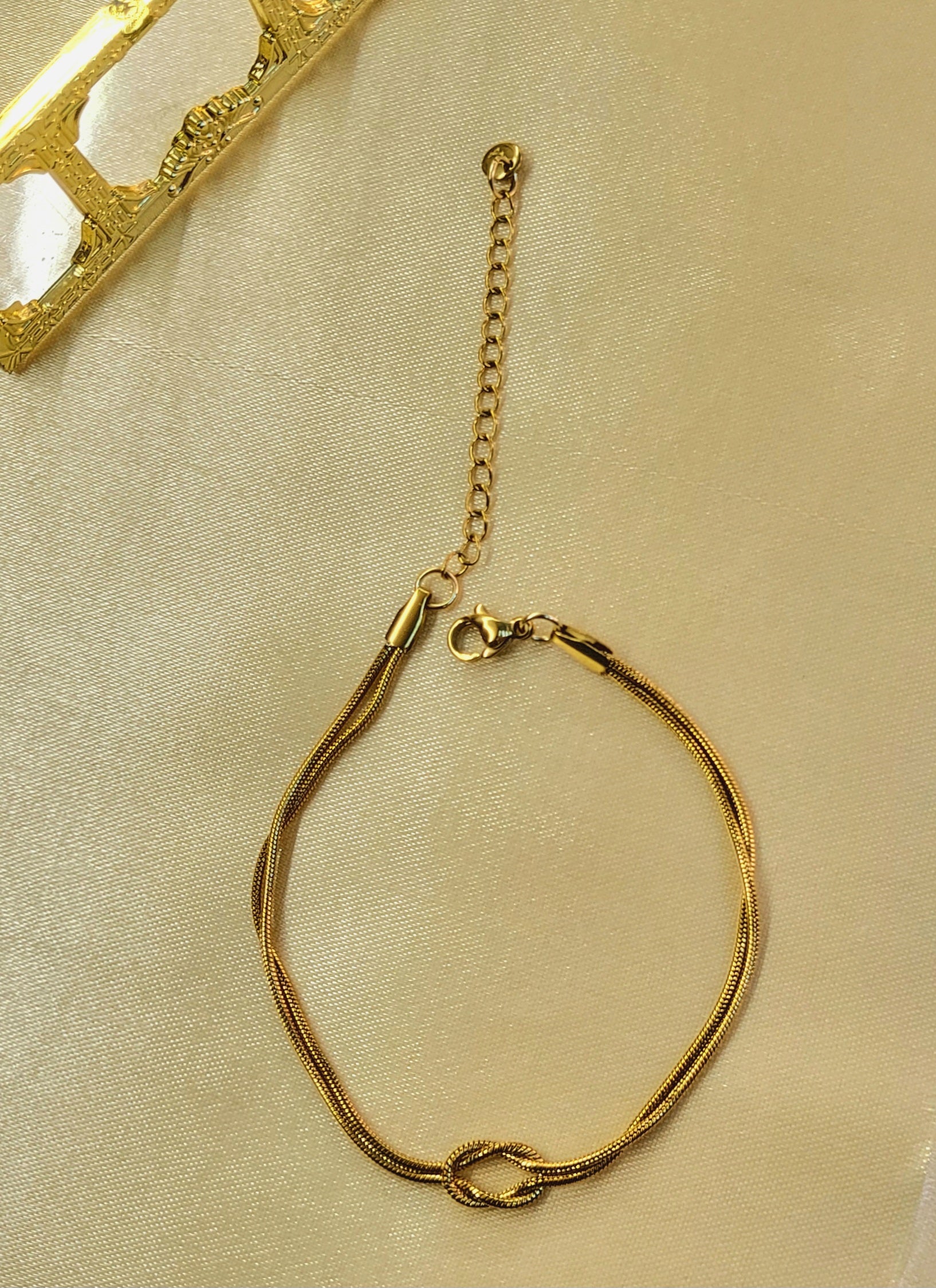 Prism™ Anti-Tarnish Double Strand Gold Knot Bracelet – Waterproof 18K Gold Plated Minimalist Love Knot Jewelry