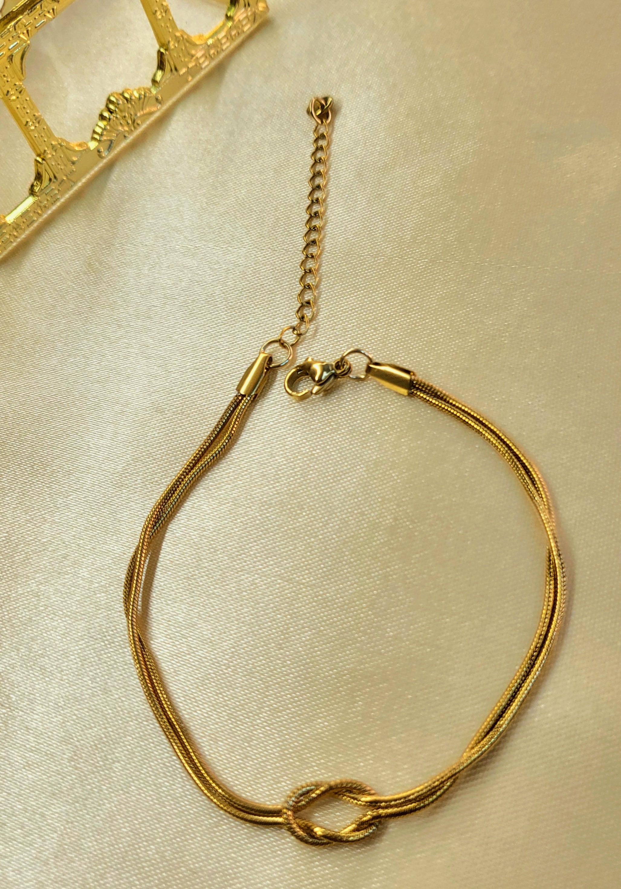 Prism™ Anti-Tarnish Double Strand Gold Knot Bracelet – Waterproof 18K Gold Plated Minimalist Love Knot Jewelry
