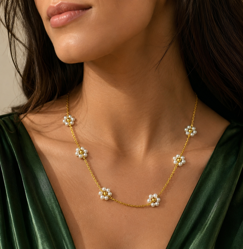 Daisy Chain Pearl Necklace