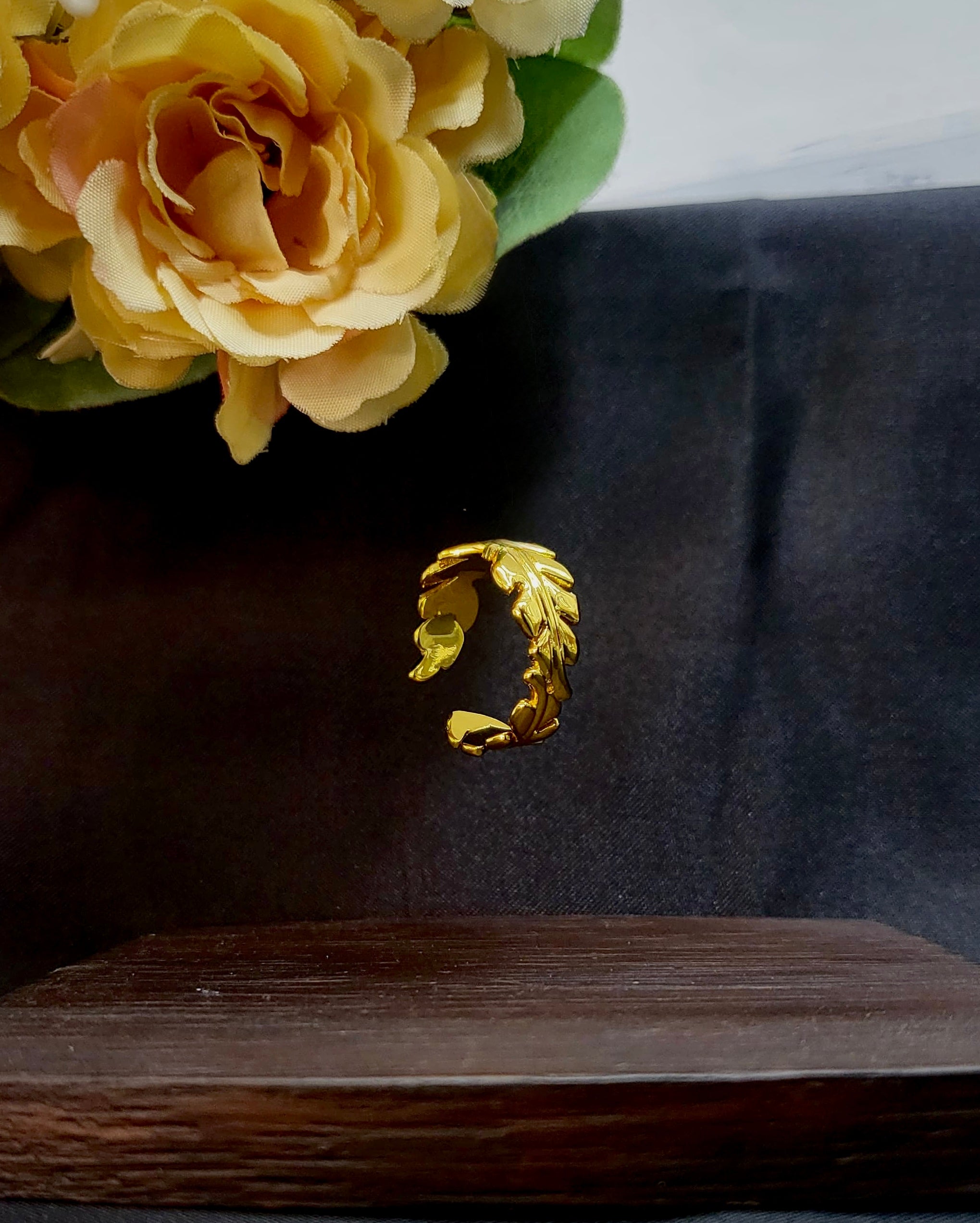 Isolde Gold Sculpted Leaf Branch Open Band Ring