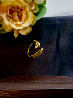 Novera Gold Sculpted Bypass Leaf Branch Open Ring