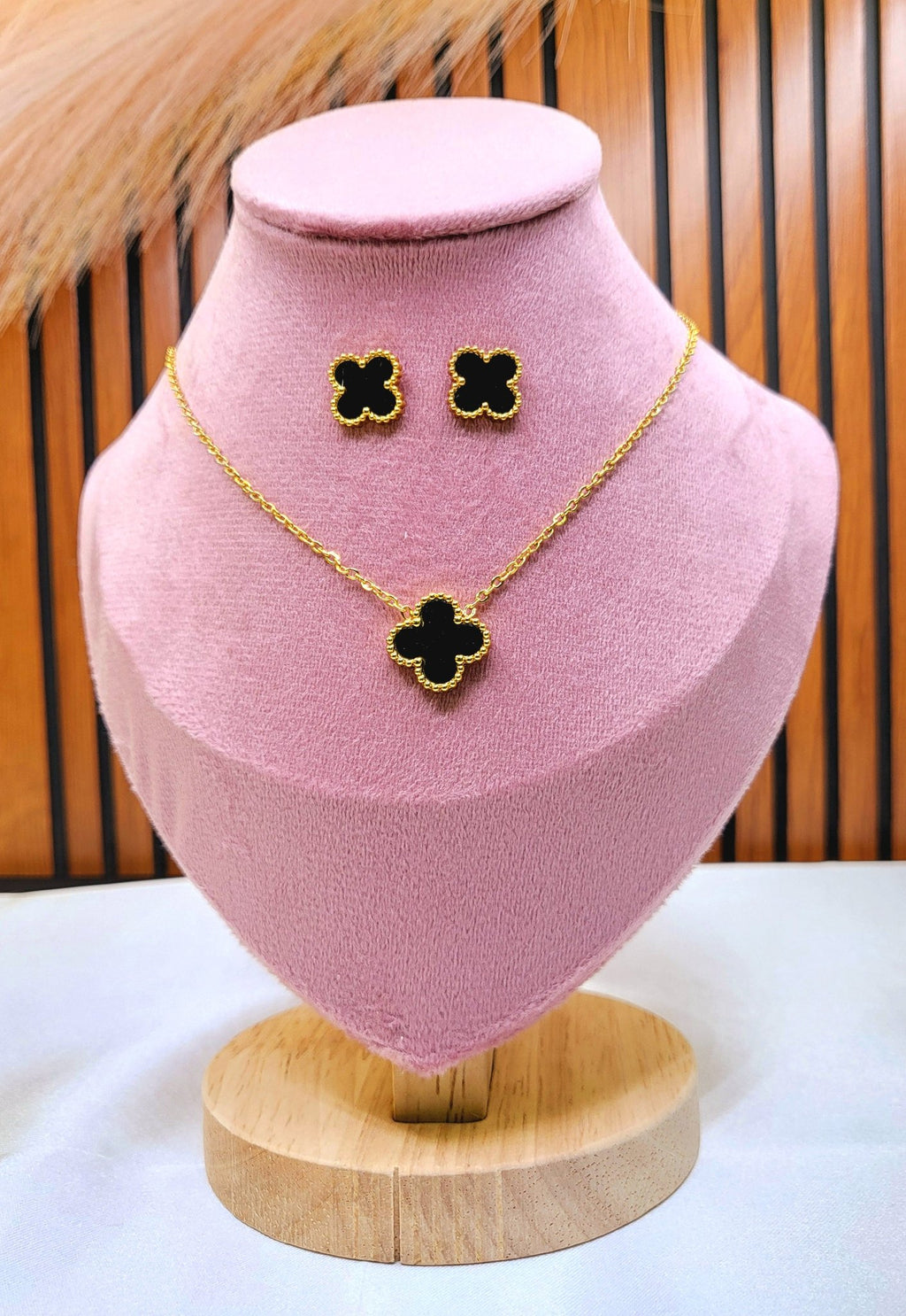 Clover Bloom Combo – Pendant Set & Bracelet