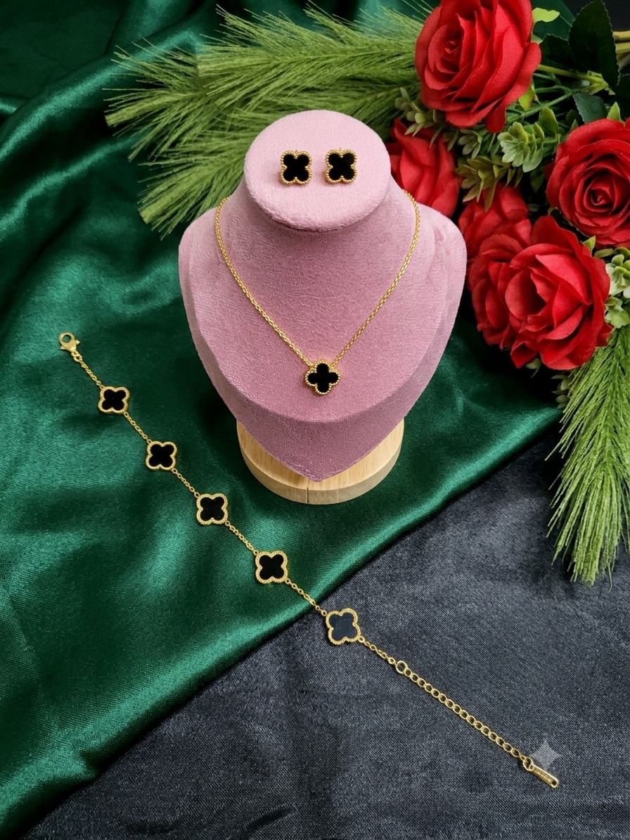 Clover Bloom Combo – Pendant Set & Bracelet
